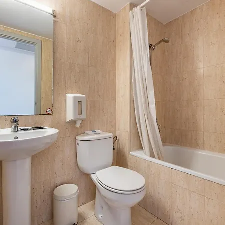 Basic Ξενοδοχείο Olerdola