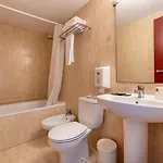 Basic Hotel 2*