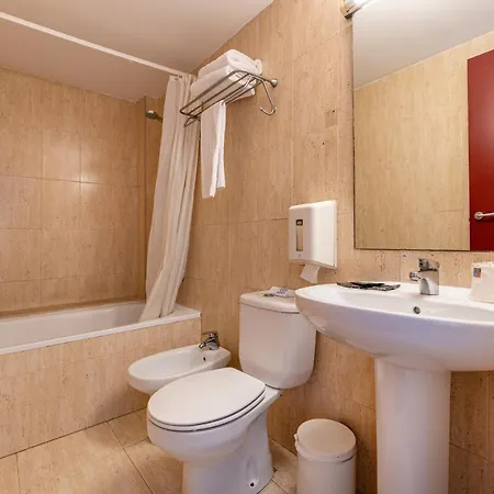 Basic Hotel 2*