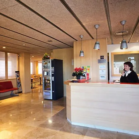 Basic Hotel Olèrdola
