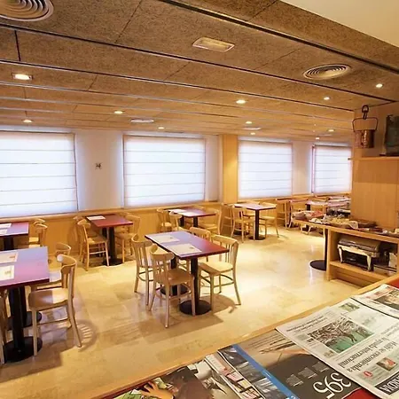 Basic Hotel Olerdola