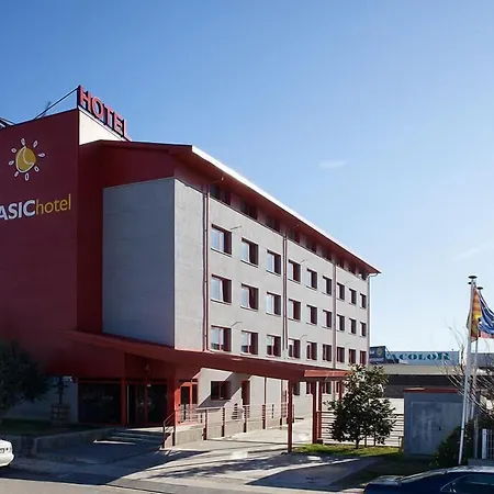 فندق Basic Olerdola