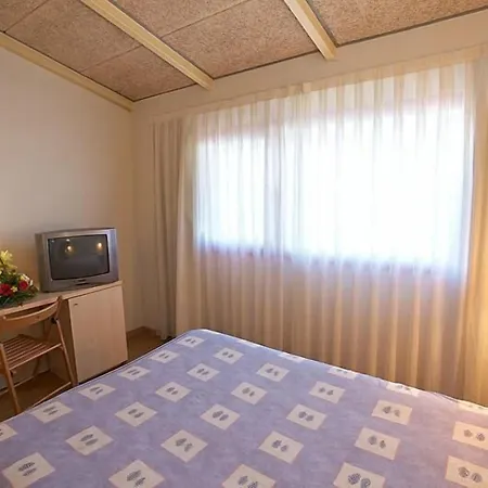 Basic فندق Olerdola