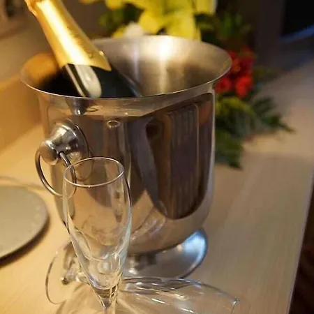 Hotell Basic Olerdola