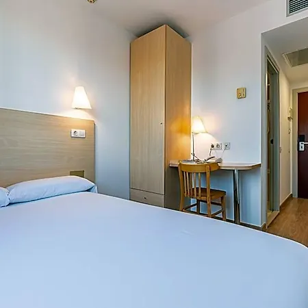 Basic Hotel Olerdola