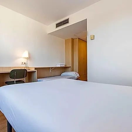 Basic Hotel Olerdola